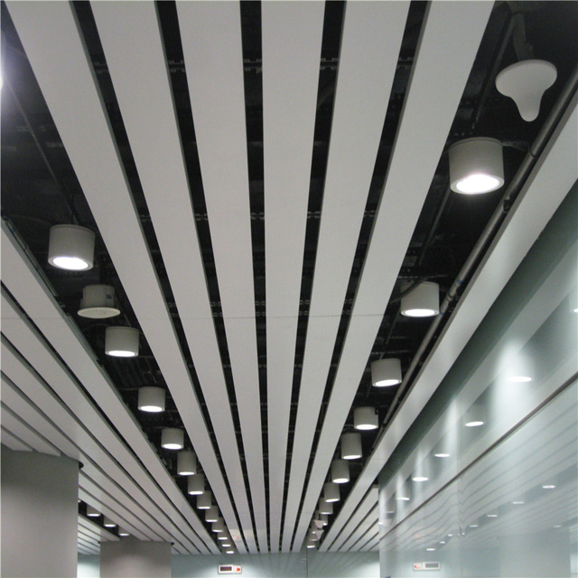 2020 Hotsale Fantastic Metal Suspended Strip Ceiling Design with SGS Certificate